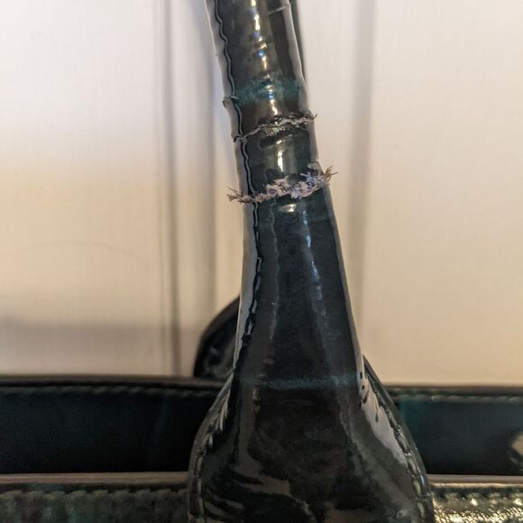 Kate Spade forest green patent leather shoulder bag purse, with bow - Picture 9 of 12